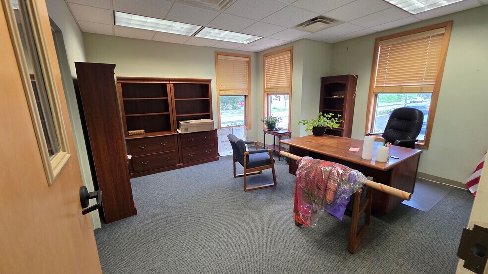 More Photos Of 505 S Main St, Thomaston Religious Facility For Sale