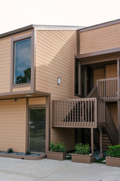 More Photos Of 2505 Canada Blvd, Glendale Office For Lease