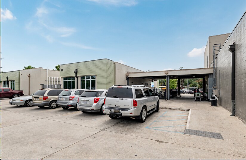 More Photos Of 2222 St Claude Ave, New Orleans Freestanding For Lease