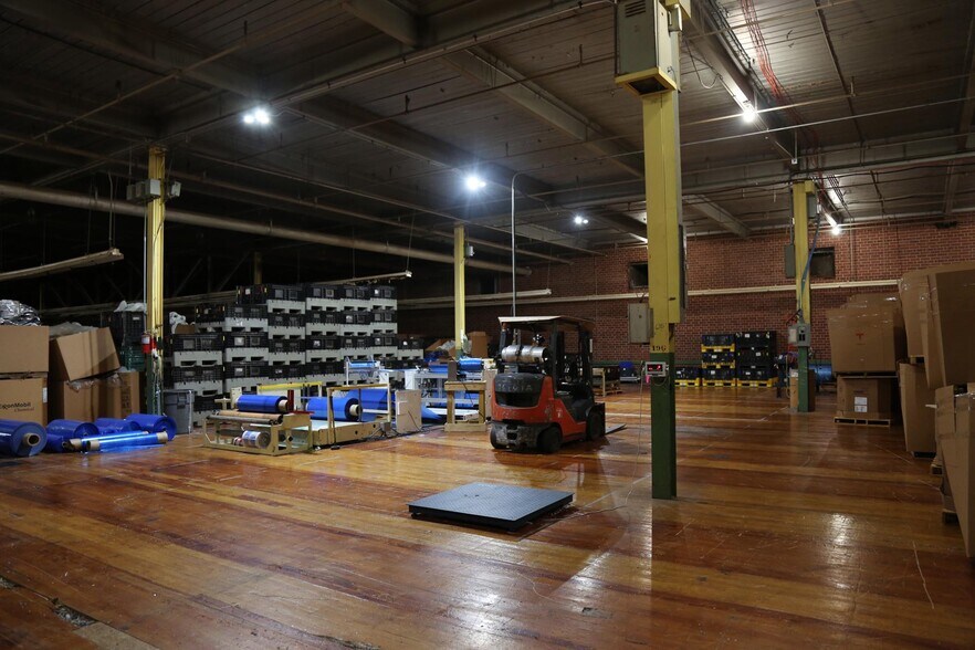 More Photos Of 4730 Ninety Six Hwy, Ninety Six Distribution For Sale