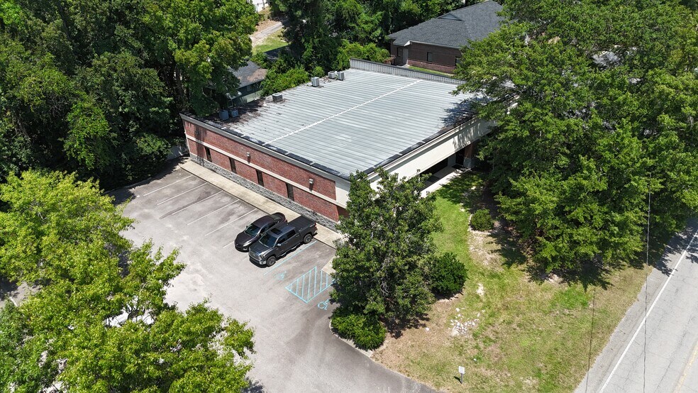 More Photos Of 305 Stoneridge Dr, Columbia Office For Sale