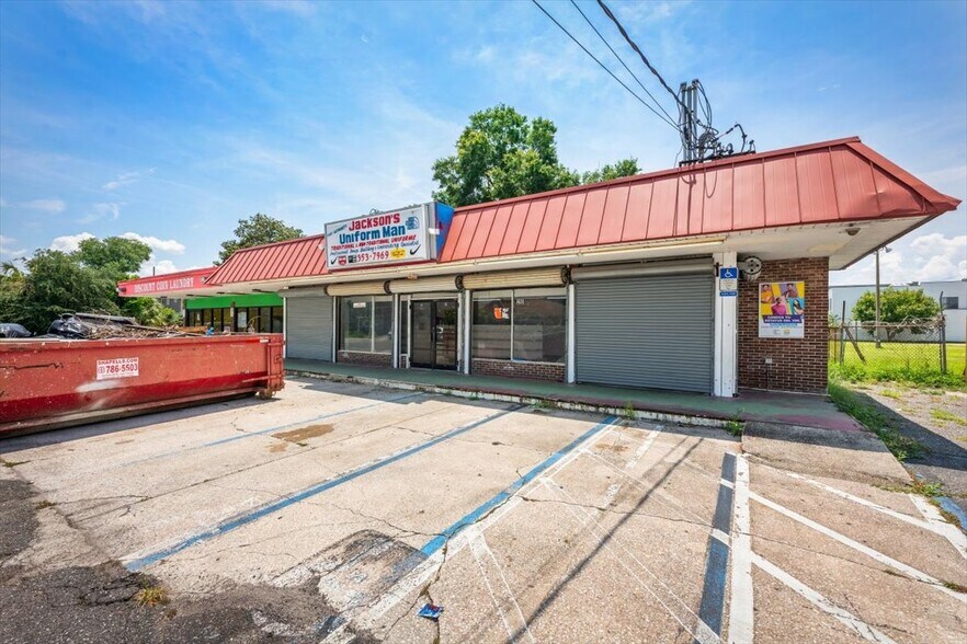 More Photos Of 20 E 9th St, Jacksonville Freestanding For Sale