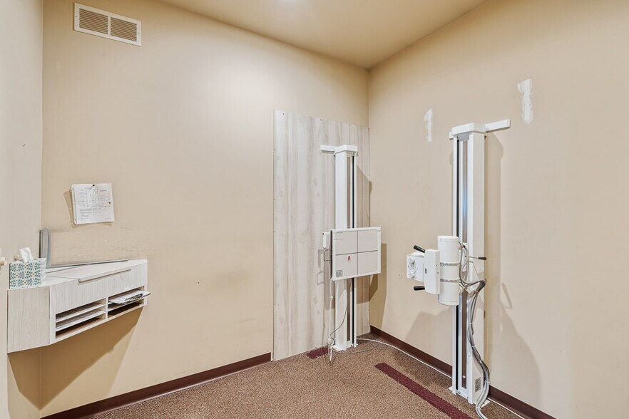 More Photos Of 15195 Allen Rd, Southgate Rehabilitation Center For Sale