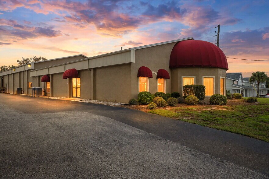 More Photos Of 5149 Mariner Blvd, Spring Hill Flex For Sale