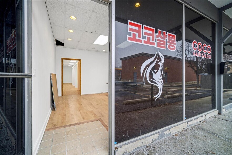 More Photos Of 1226-1238 N River Rd, Mount Prospect Freestanding For Lease