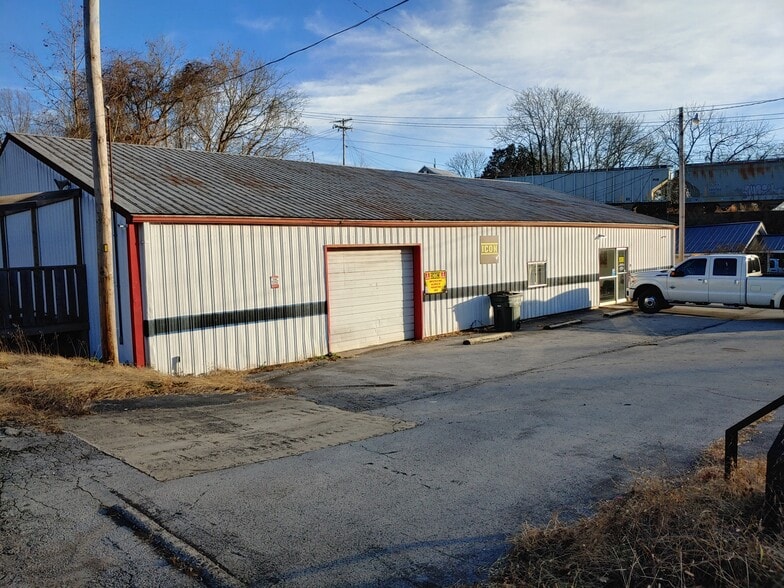 More Photos Of 170 Mayberry St, Sparta Industrial For Sale