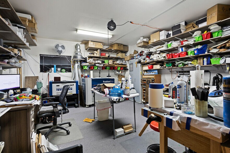 More Photos Of 2001 8th Ave SE, Minot General Retail For Sale