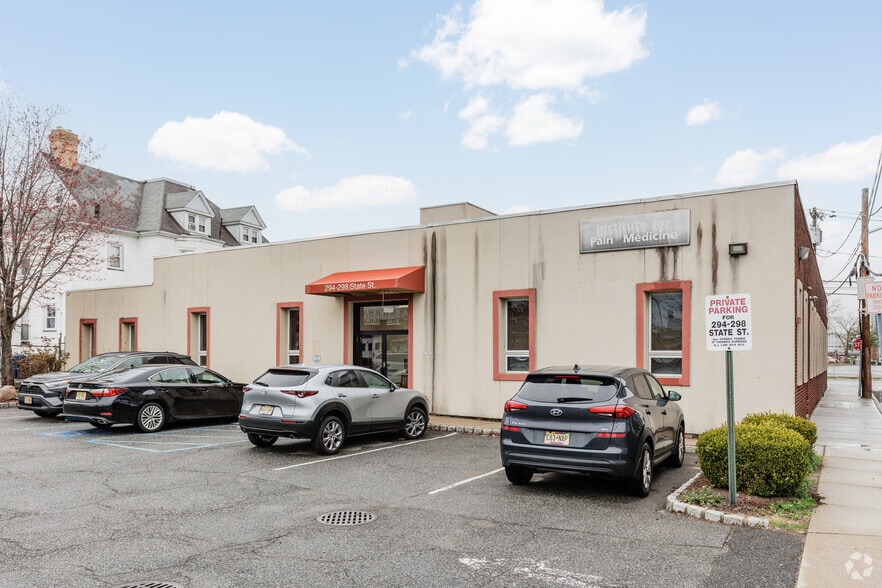 More Photos Of 294-298 State St, Hackensack Medical For Sale
