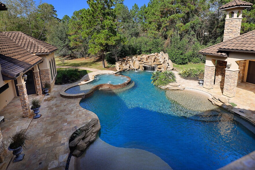More Photos Of 28611 Blue Jack Ln, Magnolia Sports And Entertainment For Sale