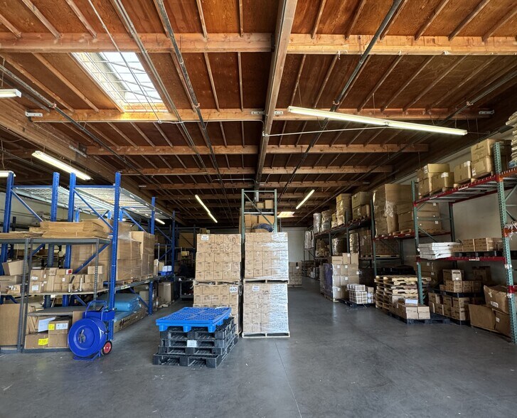 More Photos Of 4007 Medford St, Los Angeles Warehouse For Lease