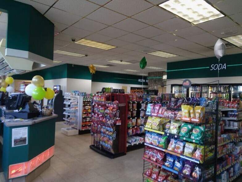 More Photos Of 101 W Hill St, Thorp Service Station For Sale