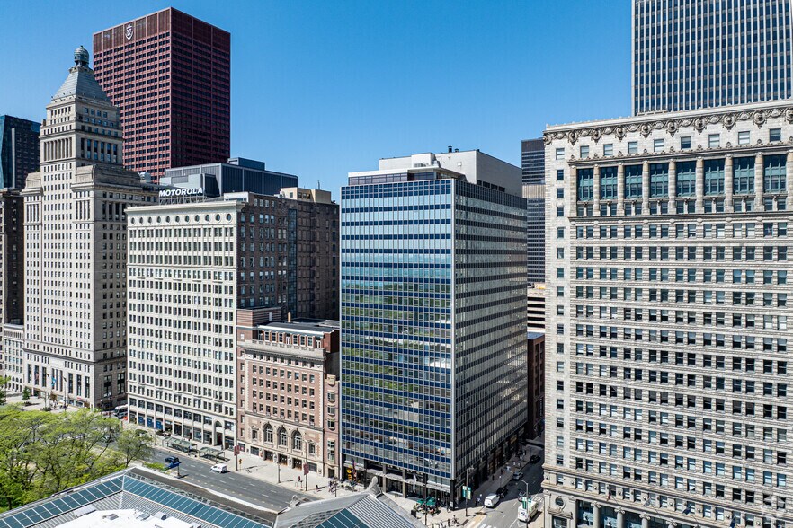 More Photos Of 77 E Adams St, Chicago Office For Lease
