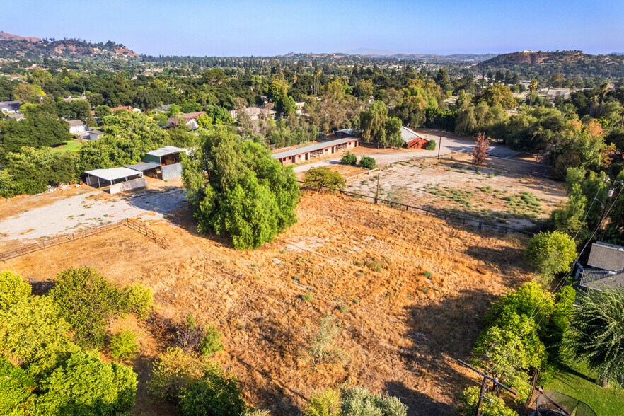 More Photos Of 1449 E Bennett Ave, Glendora Land For Sale
