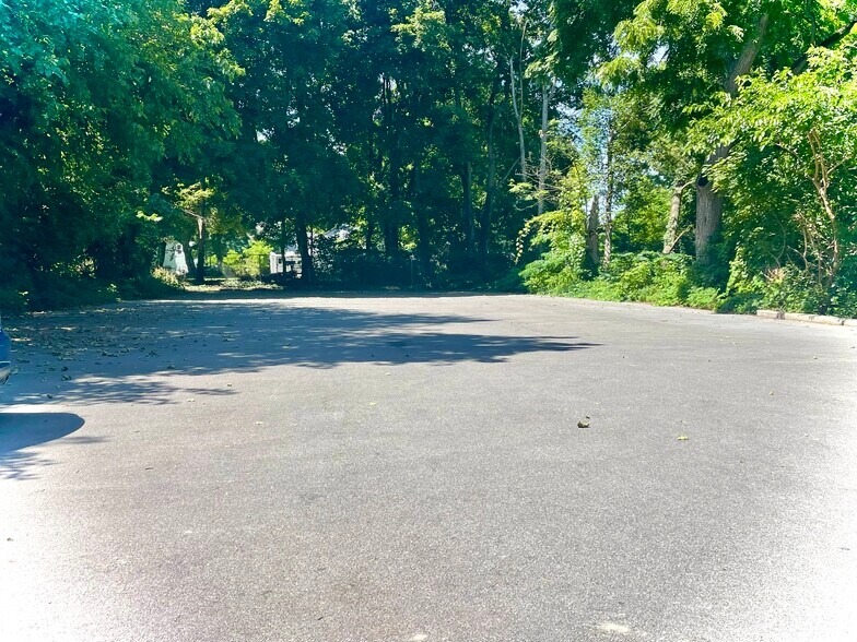 More Photos Of 183 Genesee St, Auburn Medical For Sale