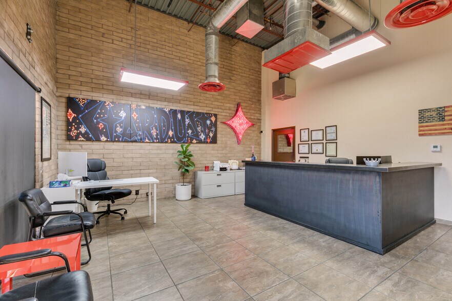 More Photos Of 3850 Pioneer Ave, Las Vegas Showroom For Sale