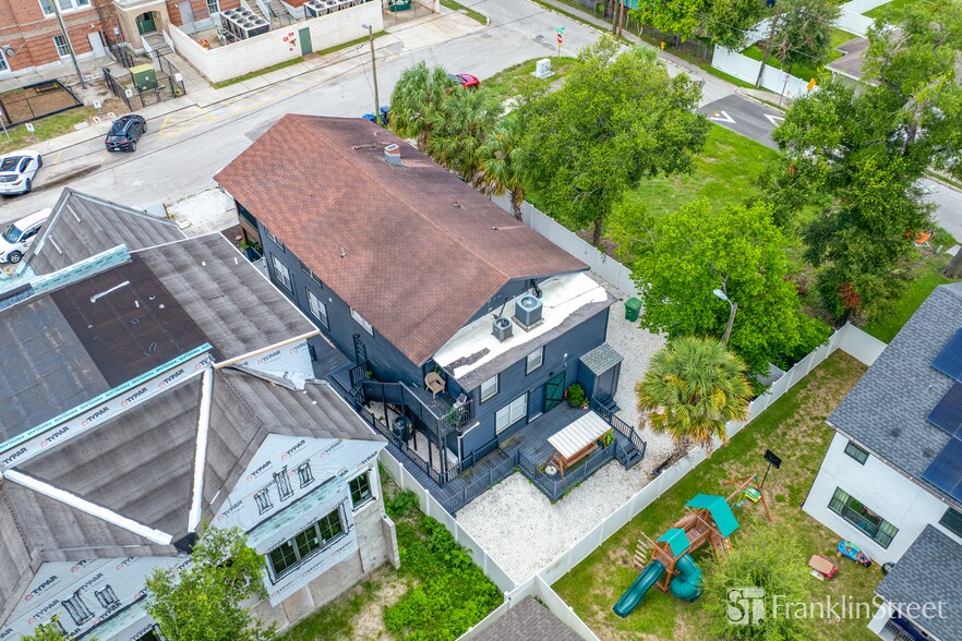 More Photos Of 209 W Gladys St, Tampa Multifamily For Sale