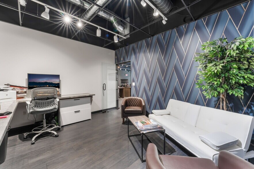 More Photos Of 2950 E Sunset Rd, Las Vegas Showroom For Sale