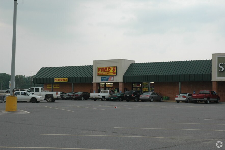 More Photos Of 2045 E Madison Ave, Bastrop Unknown For Lease