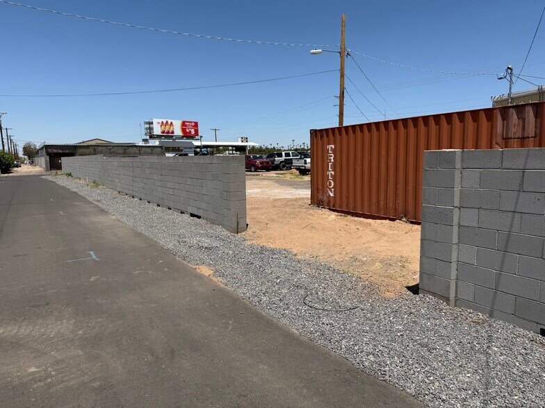 More Photos Of 8111 E Apache Trl, Mesa Freestanding For Sale