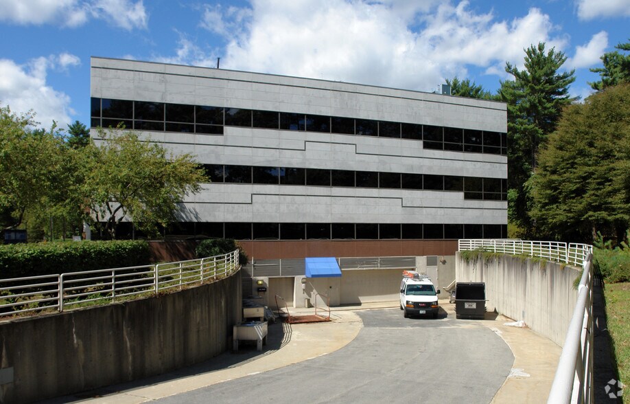 More Photos Of 1050 Hingham St, Rockland Office For Lease