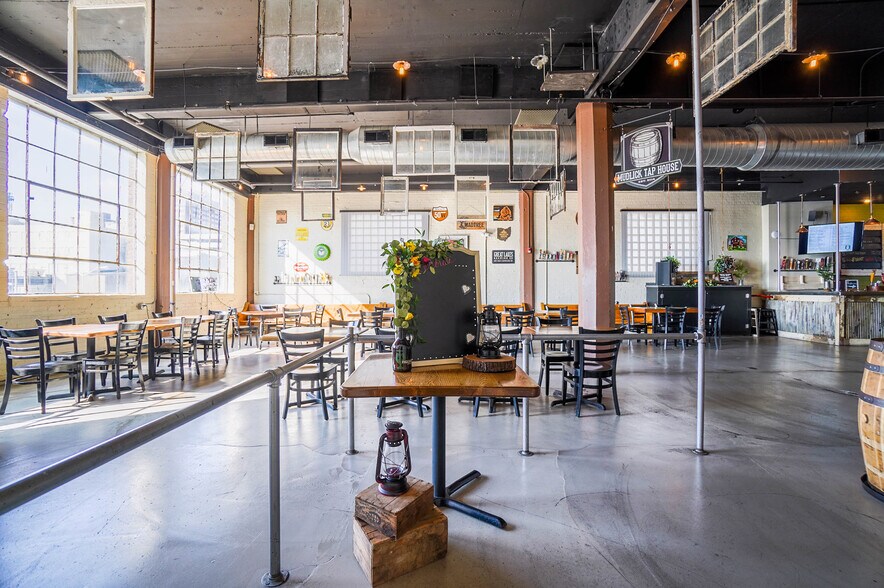 More Photos Of 135 E 2nd St, Dayton Storefront For Sale