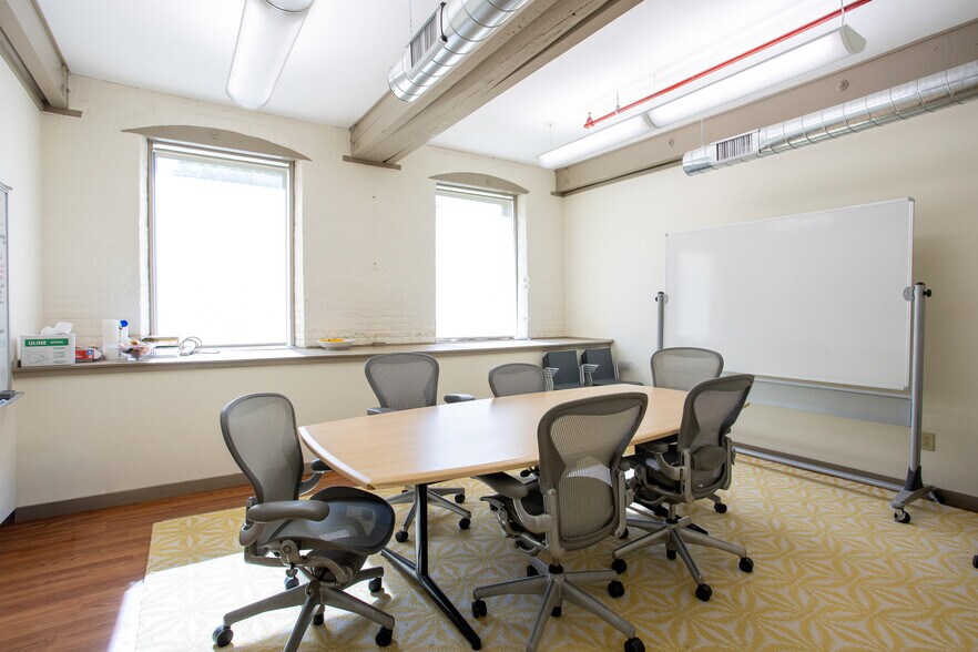 More Photos Of 125 Pecks Rd, Pittsfield Warehouse For Sale
