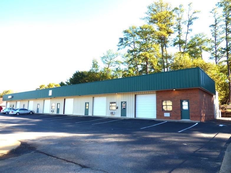 More Photos Of 1113 Perry Hill Rd, Montgomery Storefront Retail Office For Lease