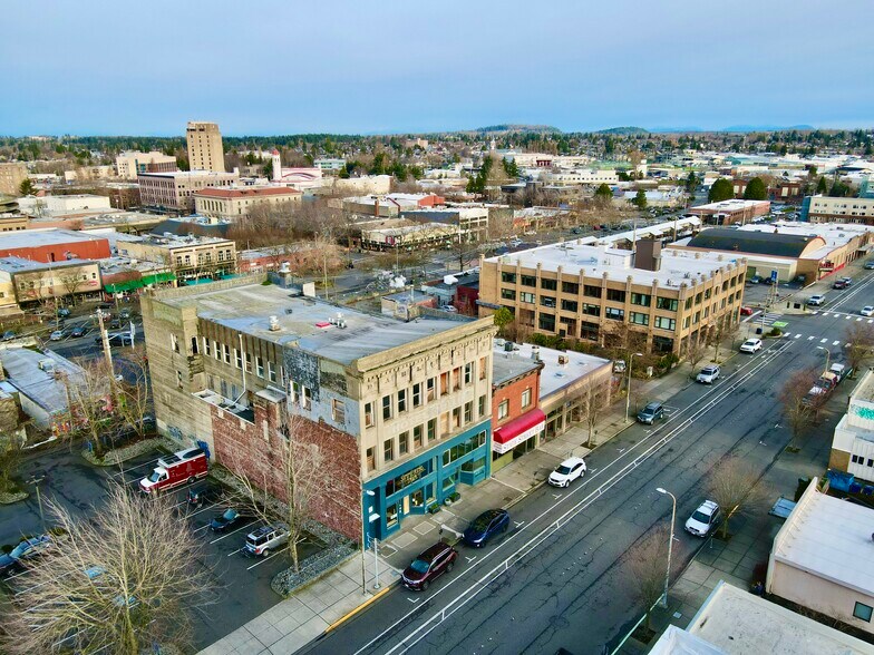 More Photos Of 1313 N State St, Bellingham Restaurant For Lease