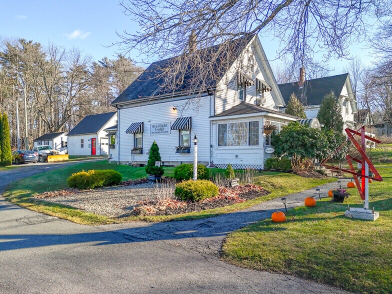 More Photos Of 360 Commercial St, Rockport Hotel For Sale