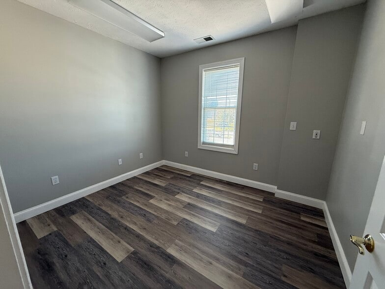 More Photos Of 2915 Raeford Rd, Fayetteville Medical For Lease