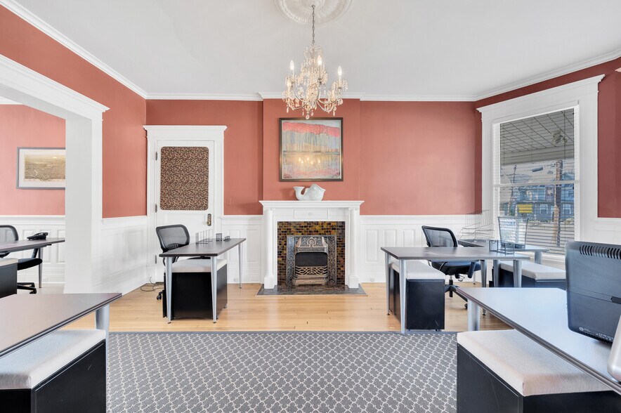 More Photos Of 1813 Main St, Blakely Office For Sale