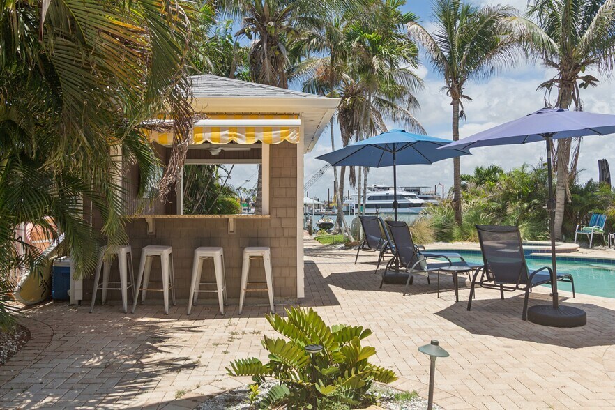 More Photos Of 110 Devon Dr, Clearwater Specialty For Sale