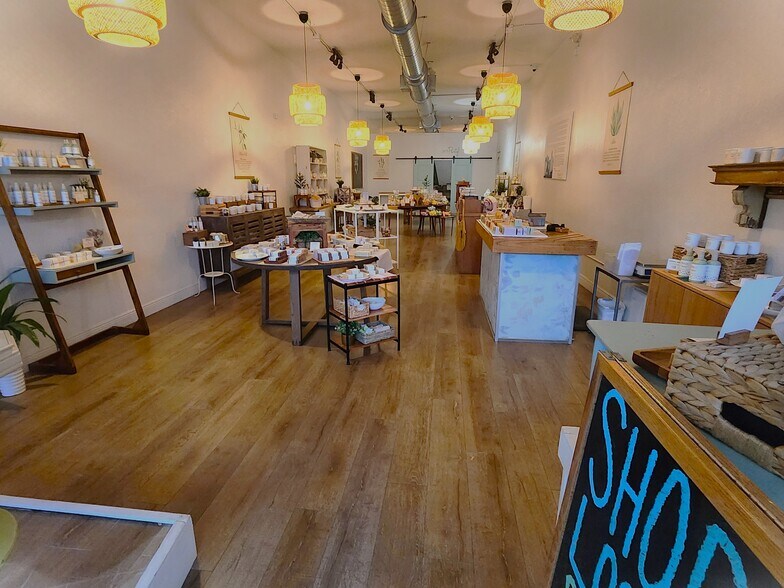 More Photos Of 847-849 E New Haven Ave, Melbourne Storefront For Sale