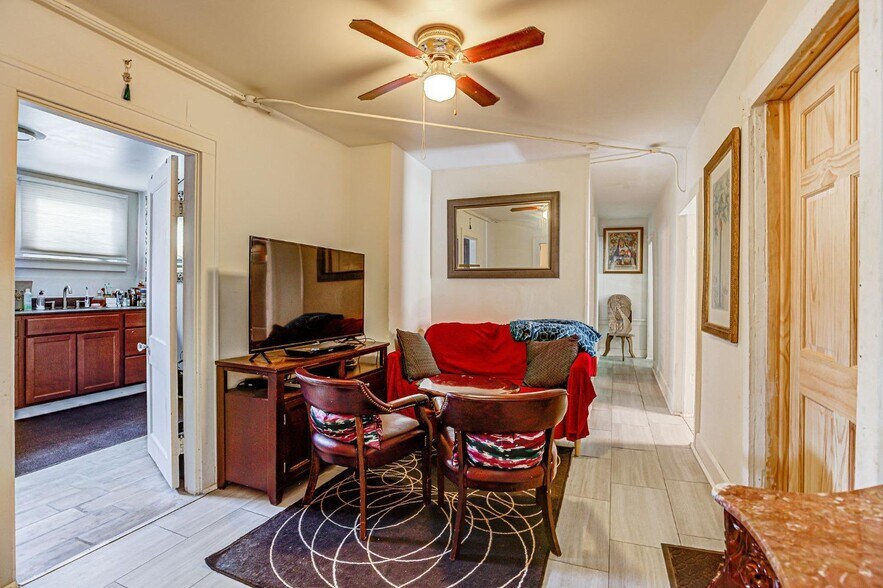 More Photos Of 216 E Main St, Batavia Storefront Retail Residential For Sale