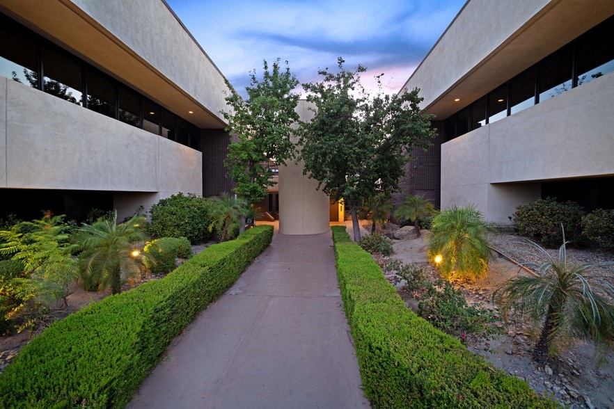 More Photos Of 340 S Farrell Dr, Palm Springs Unknown For Lease