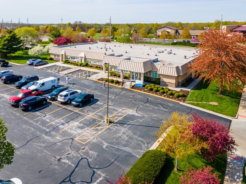 More Photos Of 8700-8706 Bourgade St, Lenexa Medical For Sale