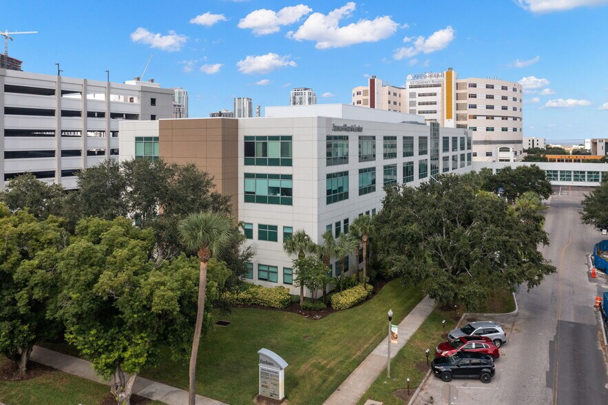 More Photos Of 625 6th Ave S, Saint Petersburg Medical For Sale