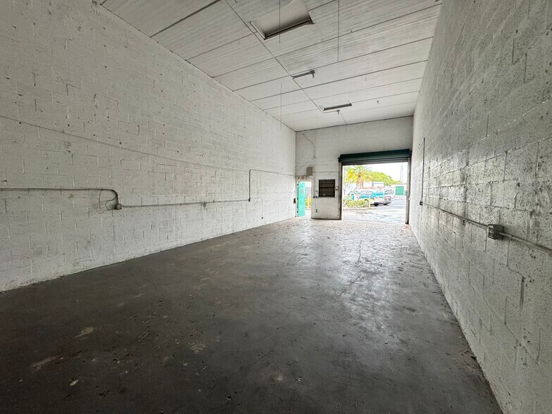 More Photos Of 1791 Blount Rd, Pompano Beach Warehouse For Lease