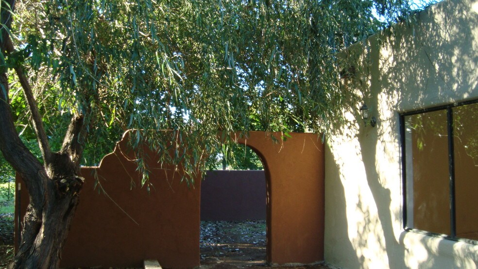 More Photos Of 143 E Walker Rd, Camp Verde Specialty For Sale