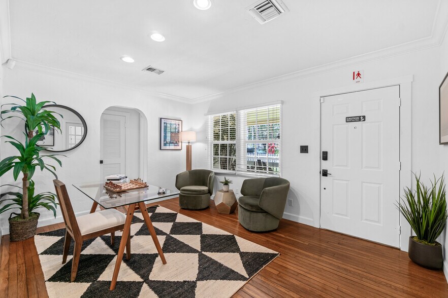 More Photos Of 203 NE 1st Ave, Delray Beach Office Residential For Lease