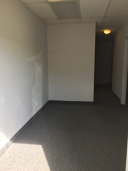 More Photos Of 2020 W McNab Rd, Fort Lauderdale Unknown For Lease
