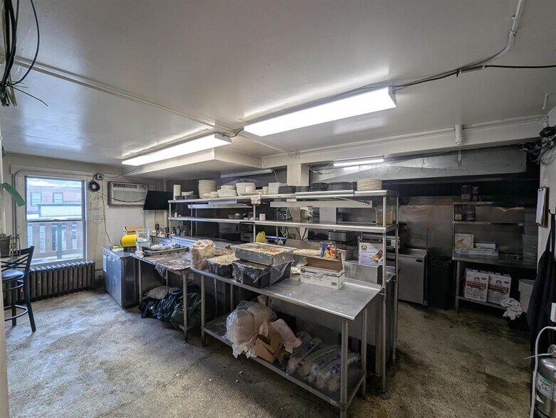 More Photos Of 36-38 Opera House Sq, Claremont Restaurant For Sale