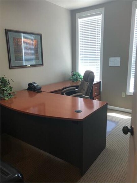More Photos Of 1112 Nolan Trce, Leesville Office For Lease