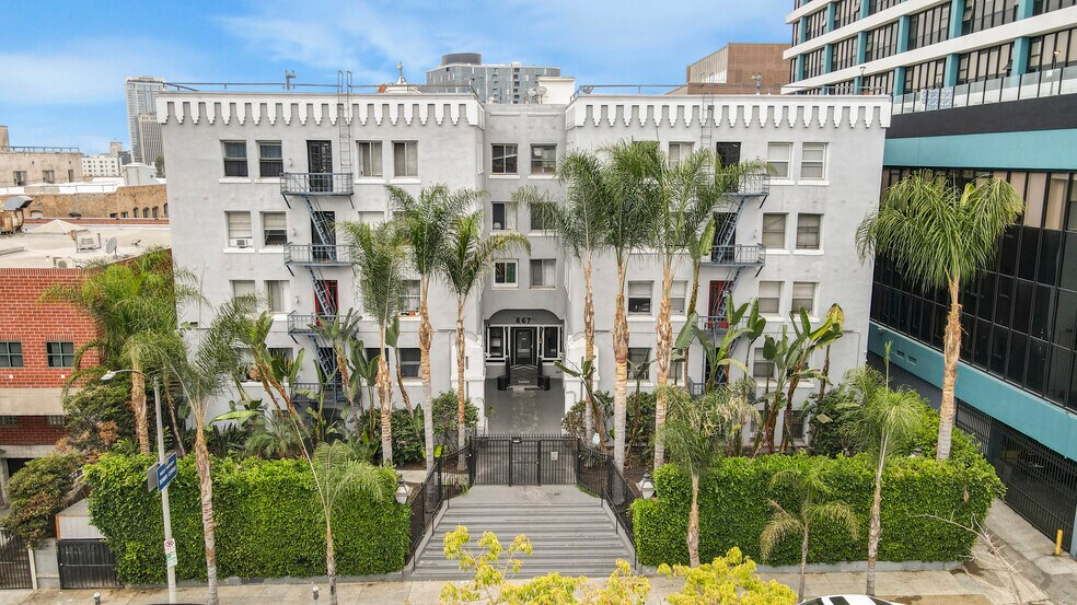 More Photos Of 667 S Carondelet, Los Angeles Multifamily For Sale