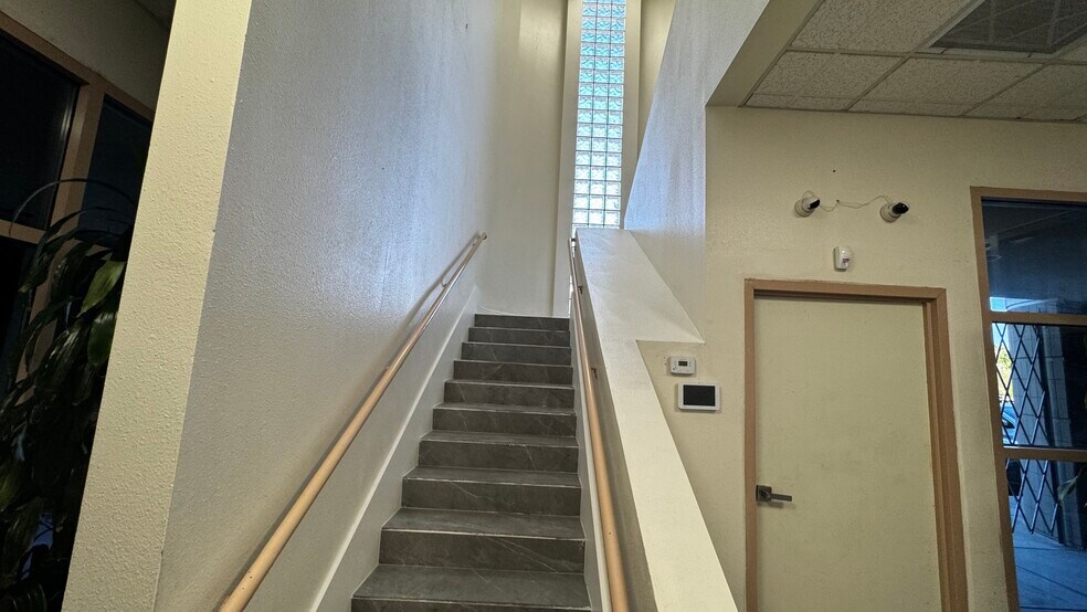 More Photos Of 3025 W Sahara Ave, Las Vegas Medical For Sale