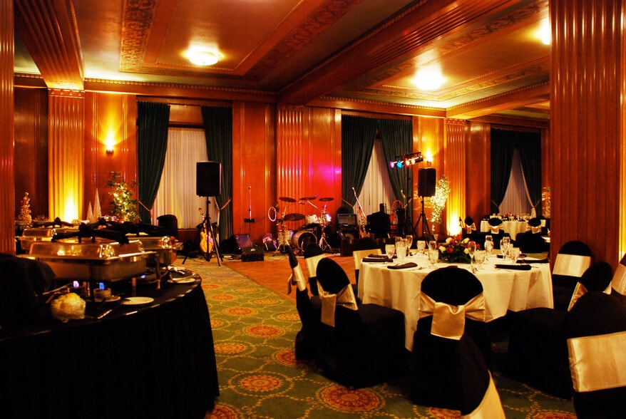 More Photos Of 32 N 4th St, Columbus Office For Sale