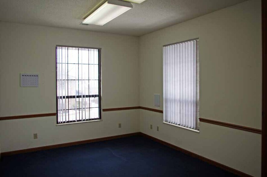 More Photos Of 7 Eagle Ctr, O'Fallon Office For Lease