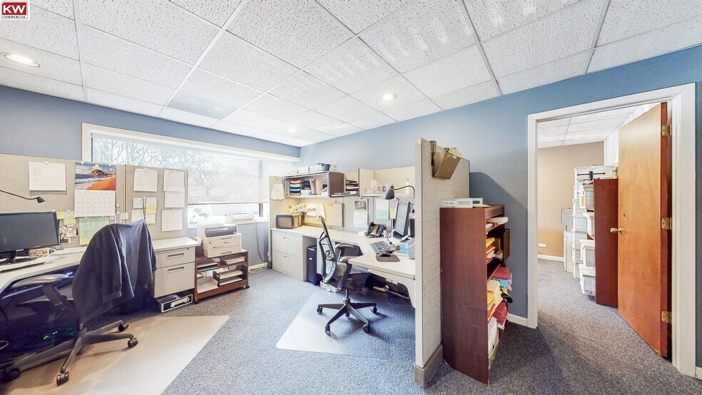 More Photos Of 707-717 N Iowa Ave, Villa Park Office For Sale