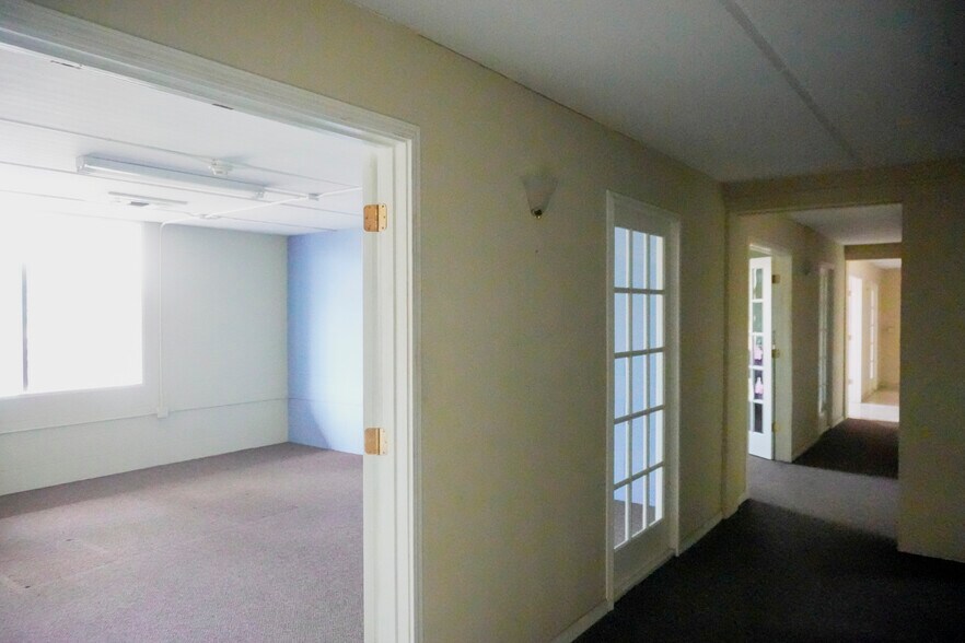 More Photos Of 3117 Cabaniss Pky, Corpus Christi Manufacturing For Lease