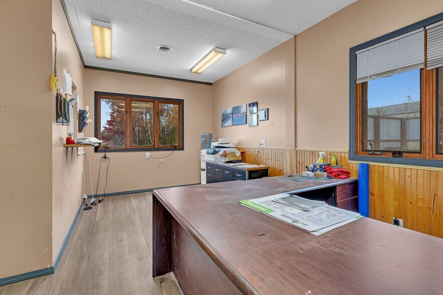 More Photos Of 16609 State Highway 371, Brainerd Manufacturing For Sale